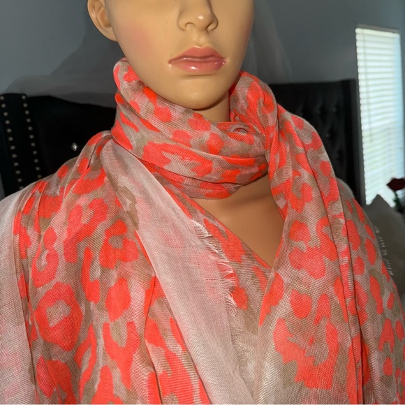 Express Coral Orange Beige Leopard Print Scarf Beautiful Spring Summer Fall - Picture 5 of 14